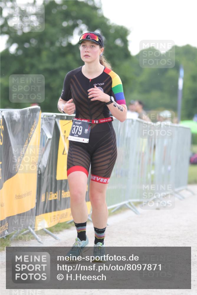 22.06.2025 - Viking Triathlon H.Heesch http://msf.ph/oto/8097871 22.06.2025 16:26:23 Laufen 379 meine-sportfotos.de