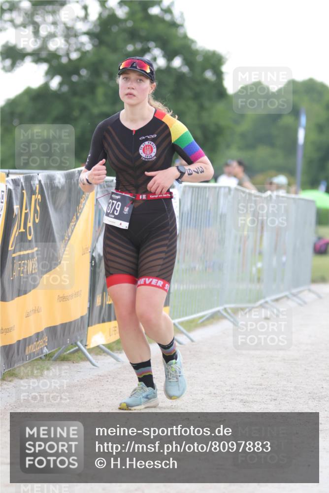 22.06.2025 - Viking Triathlon H.Heesch http://msf.ph/oto/8097883 22.06.2025 16:26:23 Laufen 379 meine-sportfotos.de