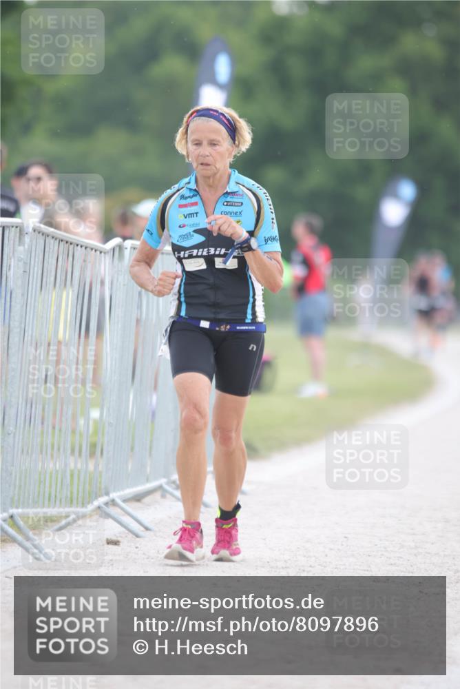 22.06.2025 - Viking Triathlon H.Heesch http://msf.ph/oto/8097896 22.06.2025 16:26:26 Laufen 190, 379 meine-sportfotos.de