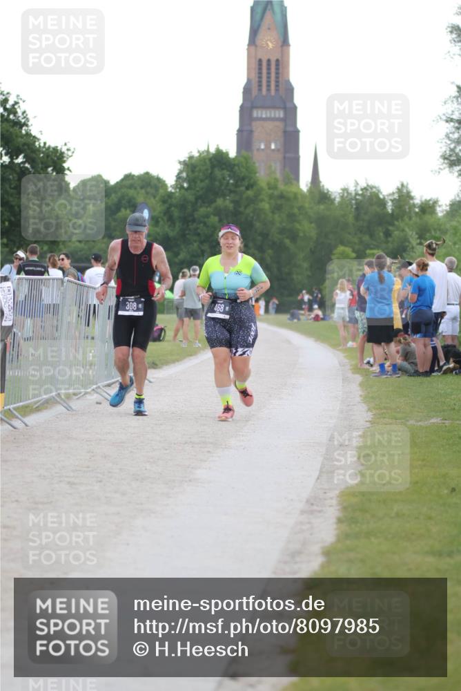 22.06.2025 - Viking Triathlon H.Heesch http://msf.ph/oto/8097985 22.06.2025 16:27:02 Laufen 308, 363, 468 meine-sportfotos.de