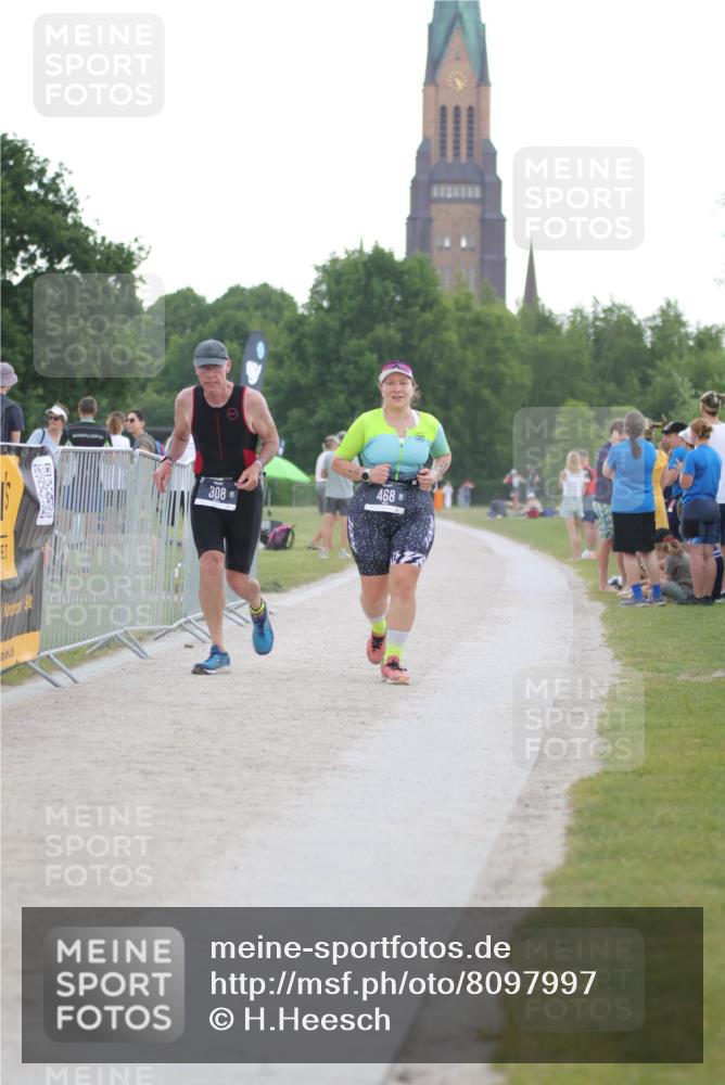 22.06.2025 - Viking Triathlon H.Heesch http://msf.ph/oto/8097997 22.06.2025 16:27:03 Laufen 308, 363, 468 meine-sportfotos.de