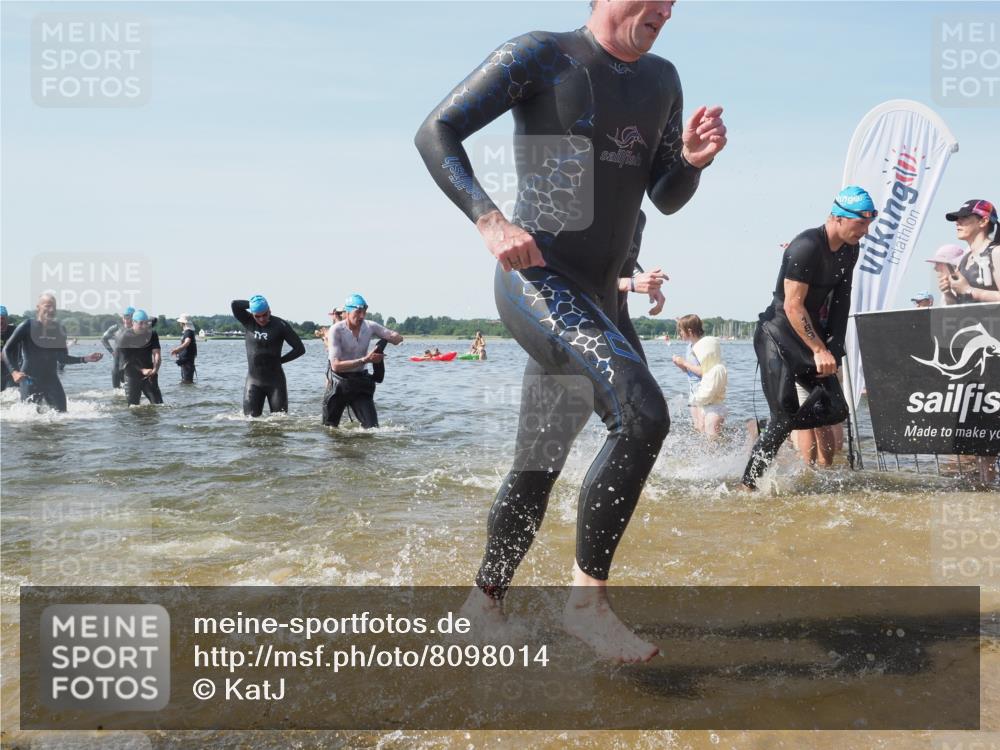 22.06.2025 - Viking Triathlon KatJ http://msf.ph/oto/8098014 22.06.2025 10:31:50 Schwimmen 87, 98, 99, 124, 125, 137, 158, 189, 224, 350, 435, 449, 507, 555, 658 meine-sportfotos.de