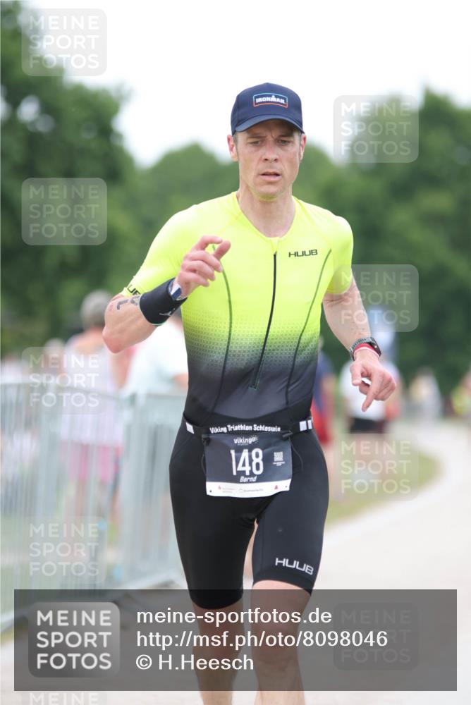 22.06.2025 - Viking Triathlon H.Heesch http://msf.ph/oto/8098046 22.06.2025 15:36:32 Laufen 148 meine-sportfotos.de