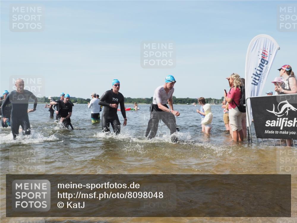 22.06.2025 - Viking Triathlon KatJ http://msf.ph/oto/8098048 22.06.2025 10:31:52 Schwimmen 63, 87, 98, 99, 124, 125, 189, 224, 350, 435, 449, 507, 555, 658 meine-sportfotos.de