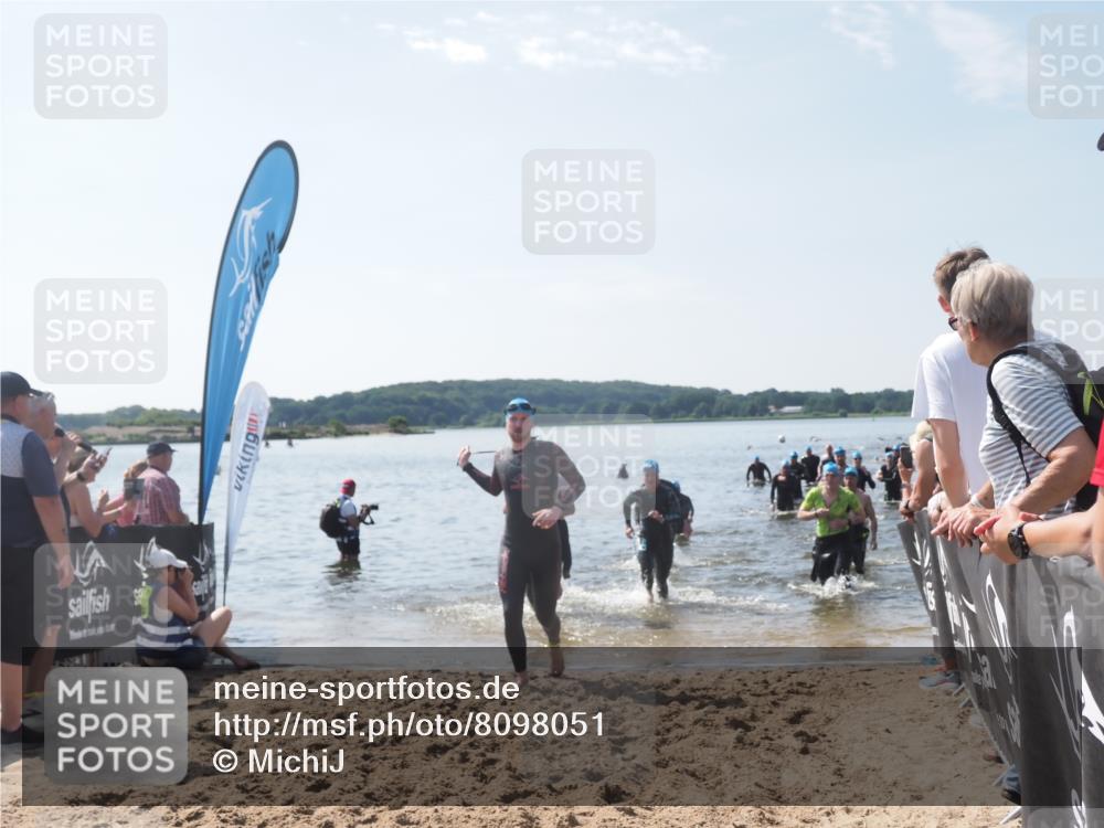 22.06.2025 - Viking Triathlon MichiJ http://msf.ph/oto/8098051 22.06.2025 10:43:07 Schwimmen 31, 66, 109, 110, 128, 133, 167, 186, 309, 328, 358, 450, 489 meine-sportfotos.de