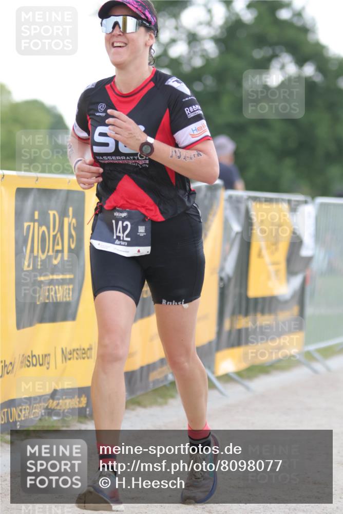 22.06.2025 - Viking Triathlon H.Heesch http://msf.ph/oto/8098077 22.06.2025 16:27:28 Laufen 142 meine-sportfotos.de