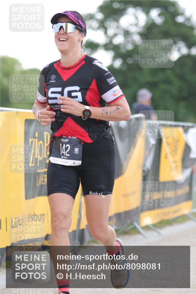 22.06.2025 - Viking Triathlon H.Heesch http://msf.ph/oto/8098081 22.06.2025 16:27:28 Laufen 142 meine-sportfotos.de