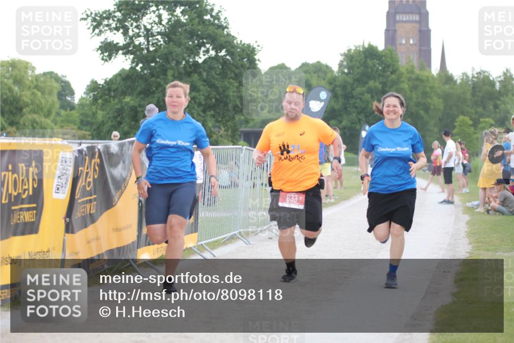 22.06.2025 - Viking Triathlon H.Heesch http://msf.ph/oto/8098118 22.06.2025 16:27:35 Laufen 633 meine-sportfotos.de