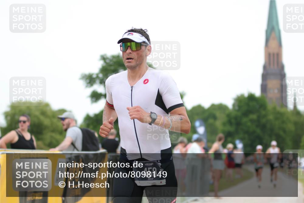 22.06.2025 - Viking Triathlon H.Heesch http://msf.ph/oto/8098149 22.06.2025 15:36:46 Laufen 450, 480, 659 meine-sportfotos.de