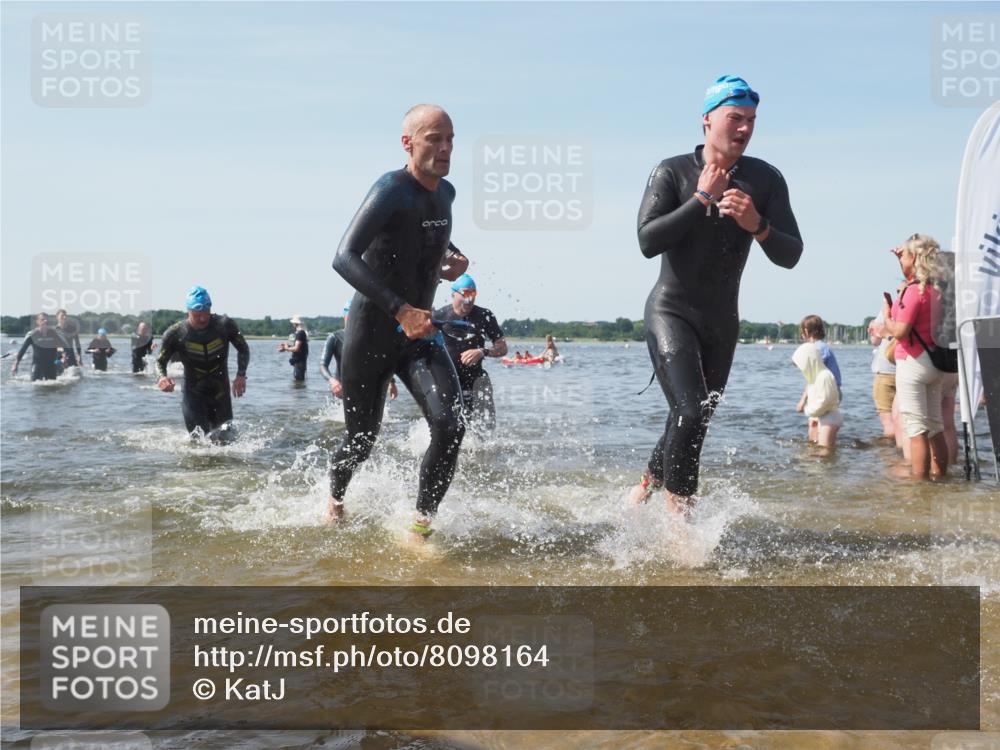 22.06.2025 - Viking Triathlon KatJ http://msf.ph/oto/8098164 22.06.2025 10:31:54 Schwimmen 63, 87, 99, 124, 125, 224, 435, 449, 488, 507, 555, 658 meine-sportfotos.de