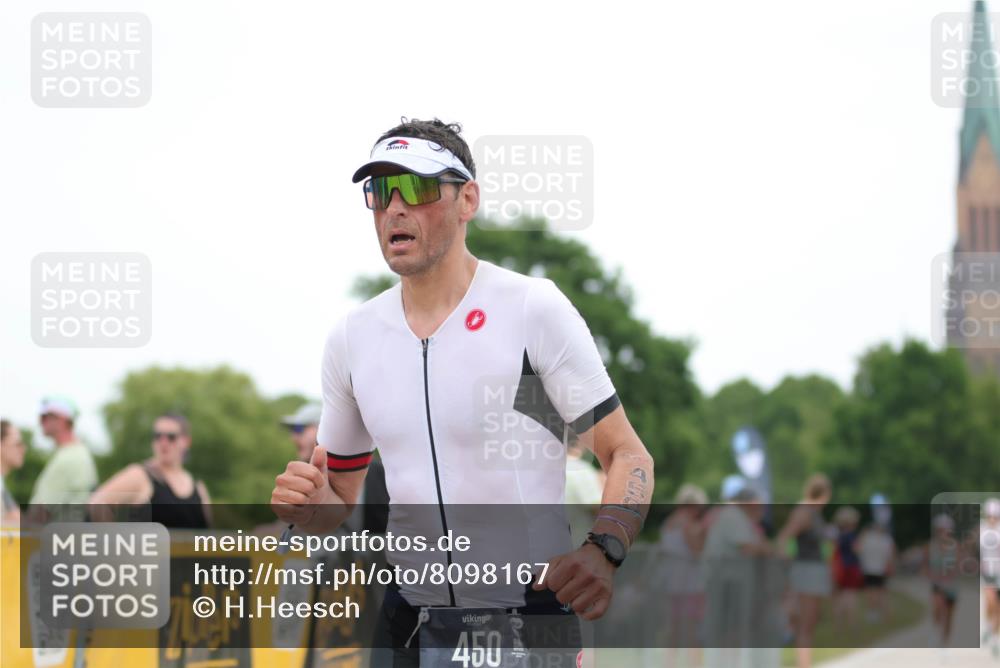 22.06.2025 - Viking Triathlon H.Heesch http://msf.ph/oto/8098167 22.06.2025 15:36:46 Laufen 450, 480, 659 meine-sportfotos.de