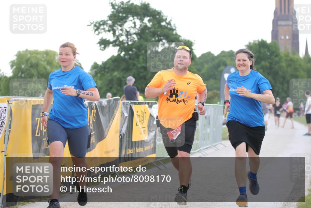 22.06.2025 - Viking Triathlon H.Heesch http://msf.ph/oto/8098170 22.06.2025 16:27:36 Laufen 633 meine-sportfotos.de