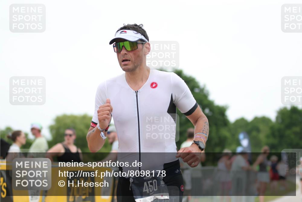 22.06.2025 - Viking Triathlon H.Heesch http://msf.ph/oto/8098178 22.06.2025 15:36:46 Laufen 450, 480, 659 meine-sportfotos.de