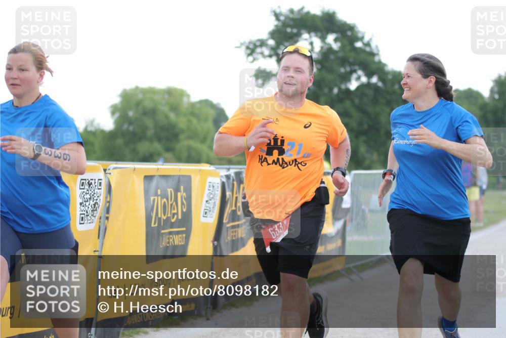 22.06.2025 - Viking Triathlon H.Heesch http://msf.ph/oto/8098182 22.06.2025 16:27:37 Laufen 633 meine-sportfotos.de