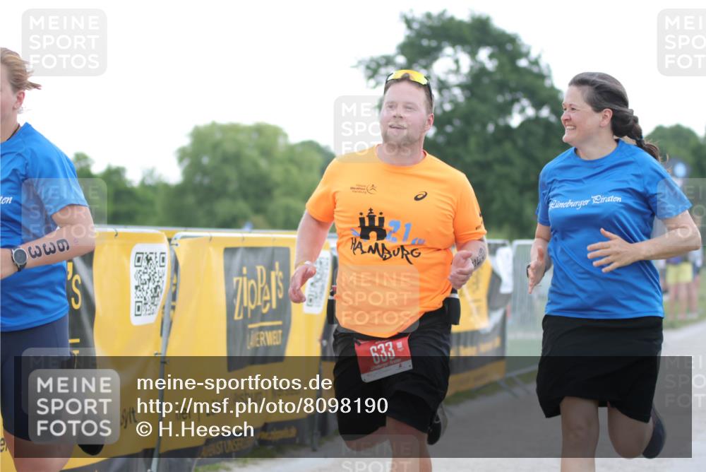 22.06.2025 - Viking Triathlon H.Heesch http://msf.ph/oto/8098190 22.06.2025 16:27:37 Laufen 633 meine-sportfotos.de