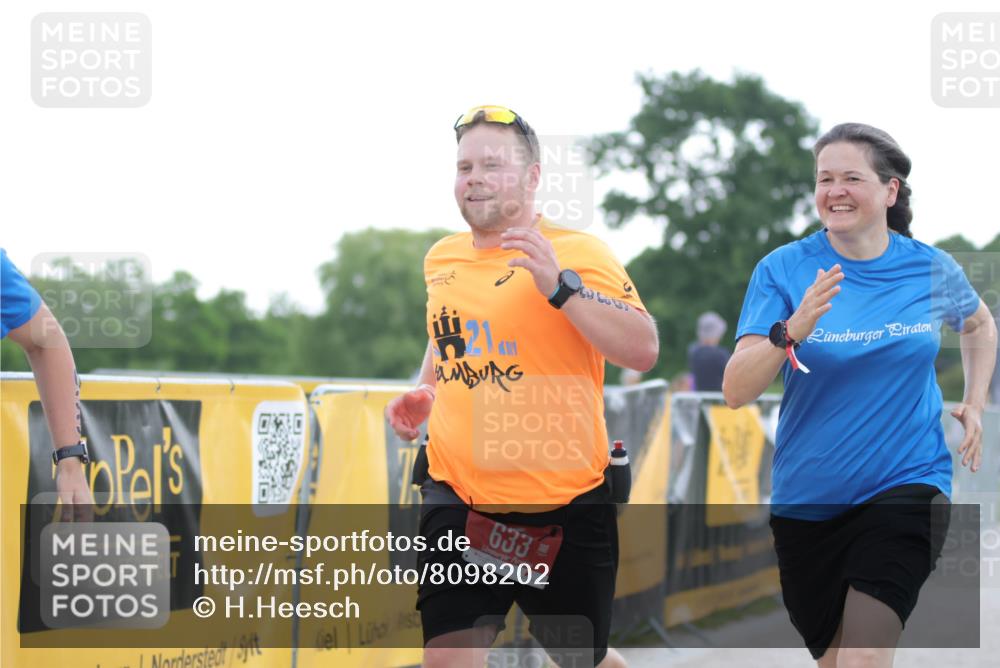 22.06.2025 - Viking Triathlon H.Heesch http://msf.ph/oto/8098202 22.06.2025 16:27:37 Laufen 633 meine-sportfotos.de
