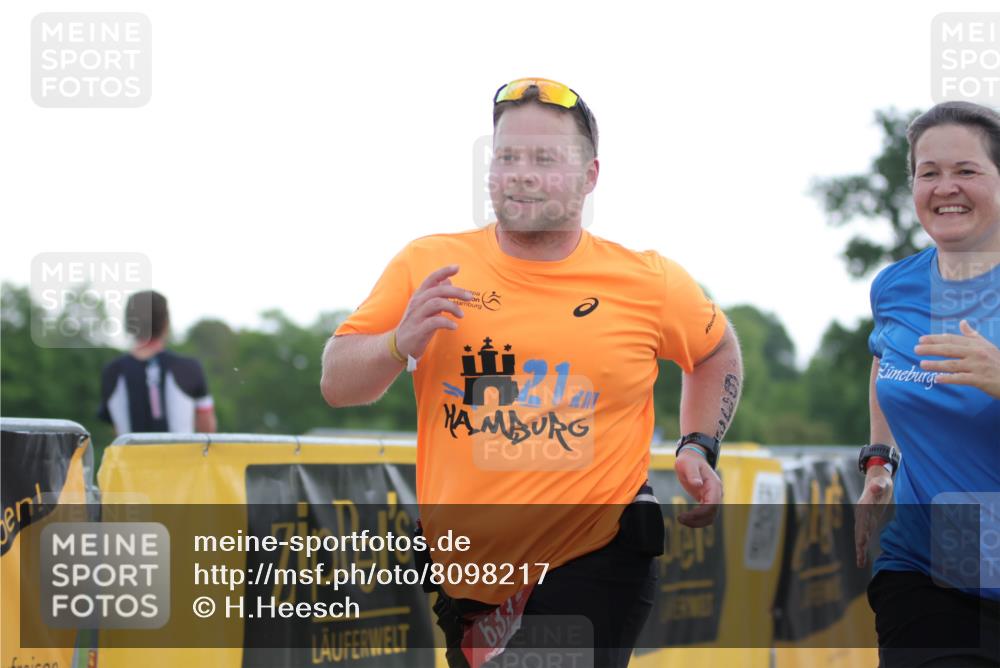 22.06.2025 - Viking Triathlon H.Heesch http://msf.ph/oto/8098217 22.06.2025 16:27:37 Laufen 633 meine-sportfotos.de