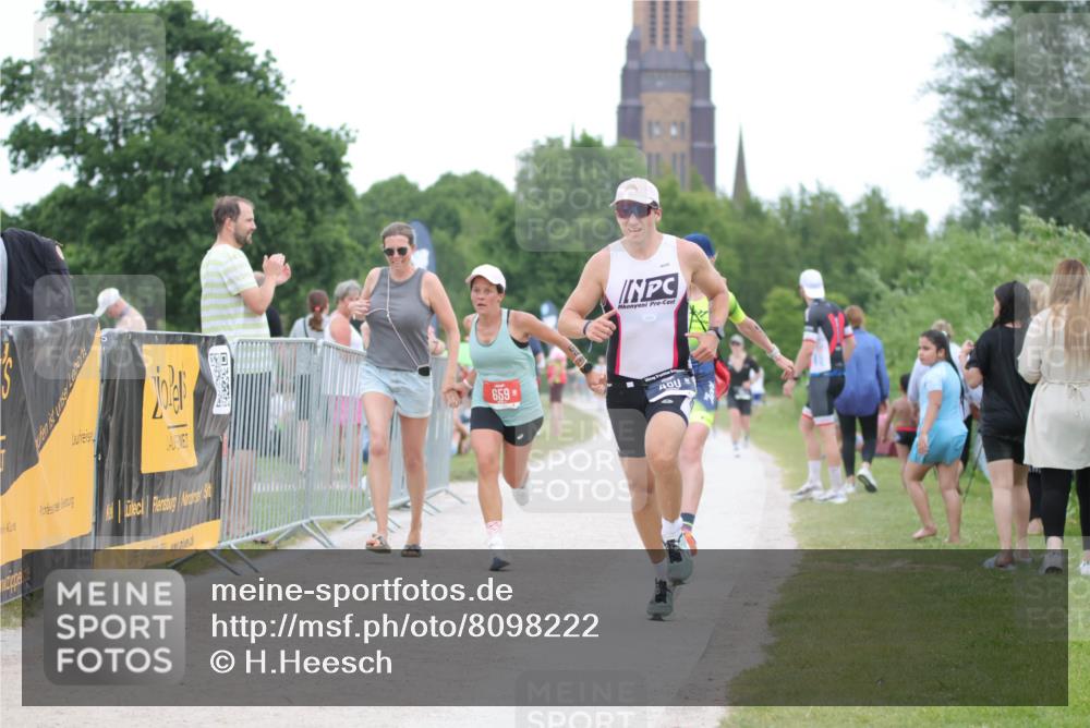 22.06.2025 - Viking Triathlon H.Heesch http://msf.ph/oto/8098222 22.06.2025 15:36:51 Laufen 480, 659 meine-sportfotos.de