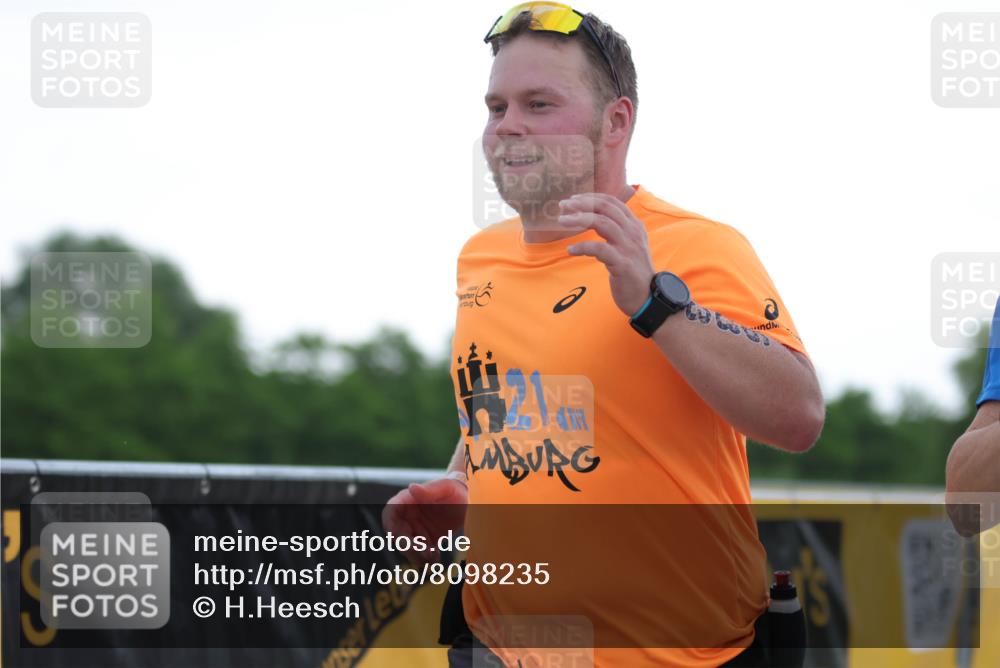 22.06.2025 - Viking Triathlon H.Heesch http://msf.ph/oto/8098235 22.06.2025 16:27:38 Laufen 633 meine-sportfotos.de