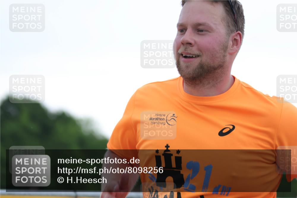 22.06.2025 - Viking Triathlon H.Heesch http://msf.ph/oto/8098256 22.06.2025 16:27:38 Laufen 633 meine-sportfotos.de