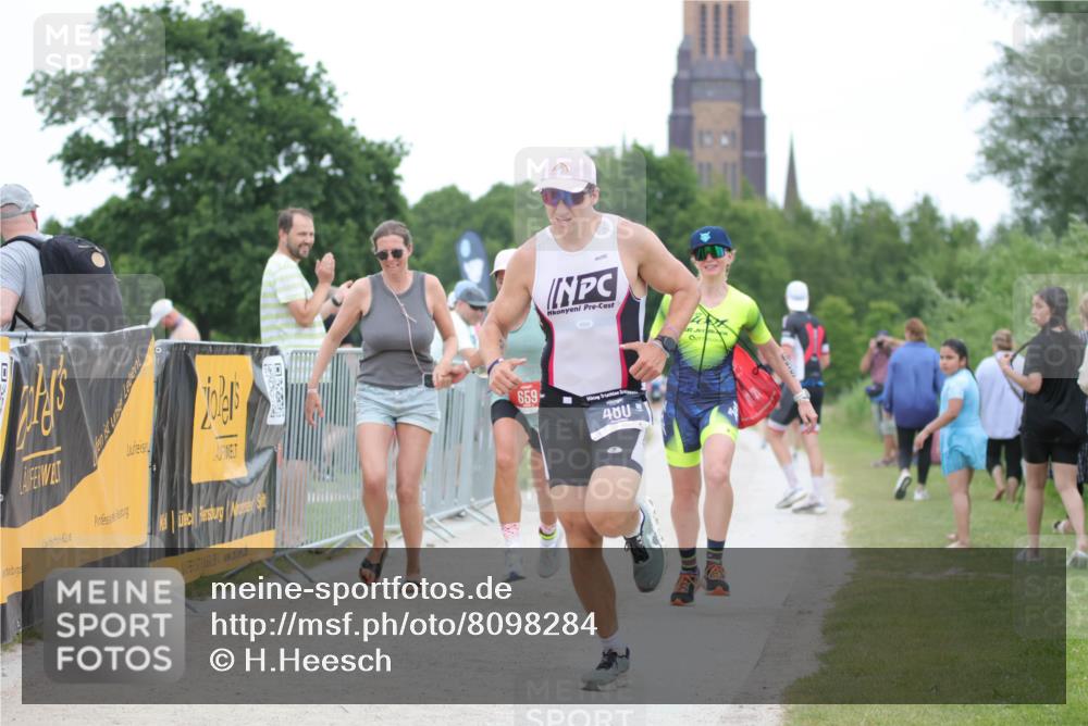 22.06.2025 - Viking Triathlon H.Heesch http://msf.ph/oto/8098284 22.06.2025 15:36:51 Laufen 480, 659 meine-sportfotos.de