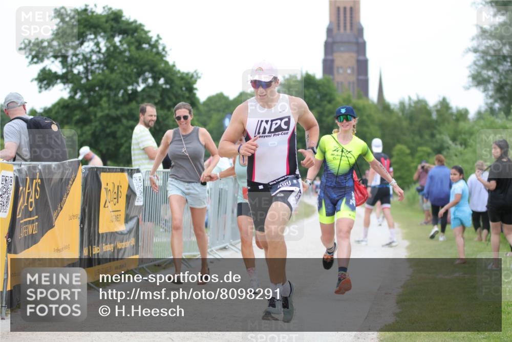 22.06.2025 - Viking Triathlon H.Heesch http://msf.ph/oto/8098291 22.06.2025 15:36:51 Laufen 480, 659 meine-sportfotos.de