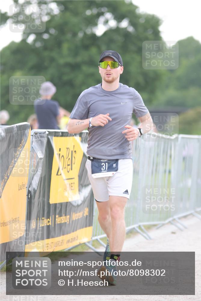 22.06.2025 - Viking Triathlon H.Heesch http://msf.ph/oto/8098302 22.06.2025 16:27:46 Laufen 31, 285 meine-sportfotos.de