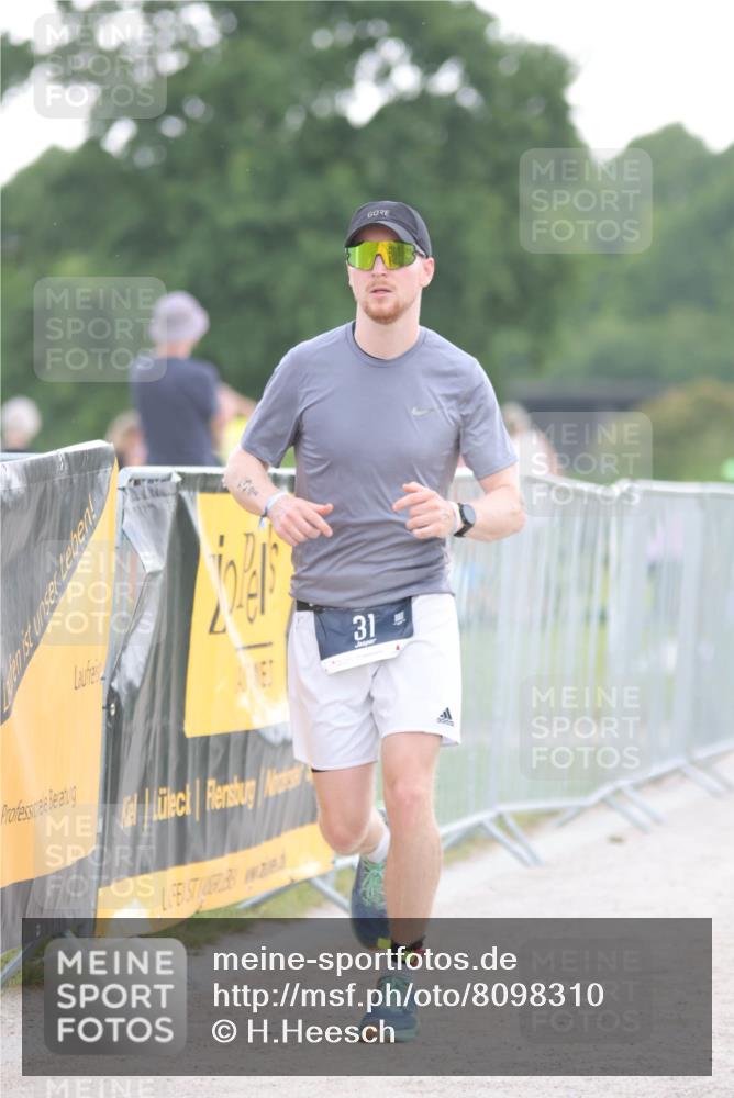 22.06.2025 - Viking Triathlon H.Heesch http://msf.ph/oto/8098310 22.06.2025 16:27:46 Laufen 31, 285 meine-sportfotos.de