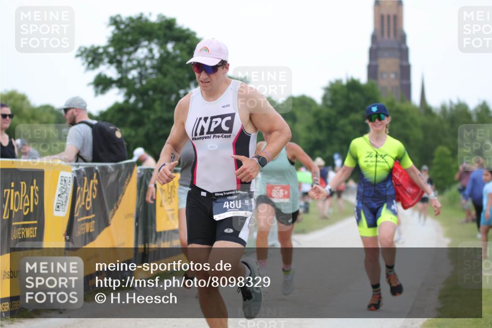 22.06.2025 - Viking Triathlon H.Heesch http://msf.ph/oto/8098329 22.06.2025 15:36:52 Laufen 480, 659 meine-sportfotos.de