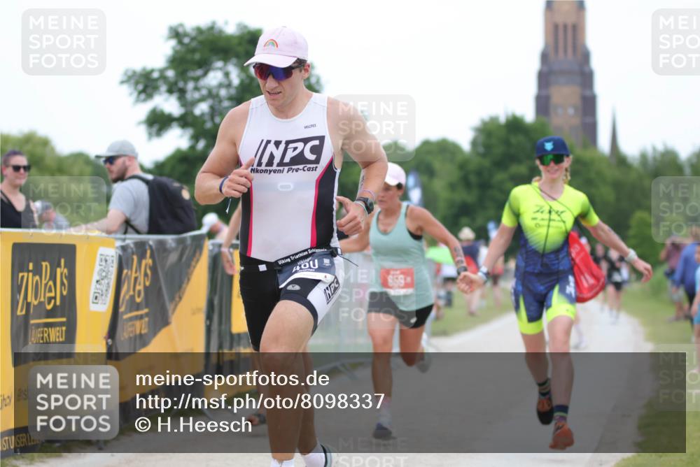 22.06.2025 - Viking Triathlon H.Heesch http://msf.ph/oto/8098337 22.06.2025 15:36:52 Laufen 480, 659 meine-sportfotos.de