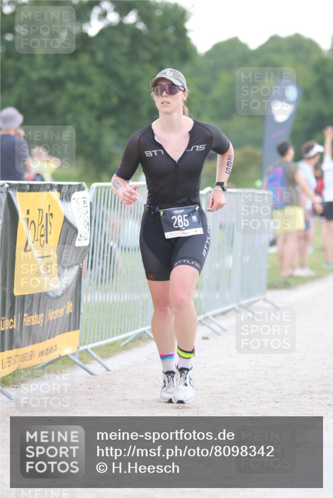 22.06.2025 - Viking Triathlon H.Heesch http://msf.ph/oto/8098342 22.06.2025 16:27:50 Laufen 31, 285 meine-sportfotos.de