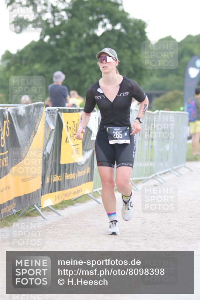 22.06.2025 - Viking Triathlon H.Heesch http://msf.ph/oto/8098398 22.06.2025 16:27:50 Laufen 31, 285 meine-sportfotos.de