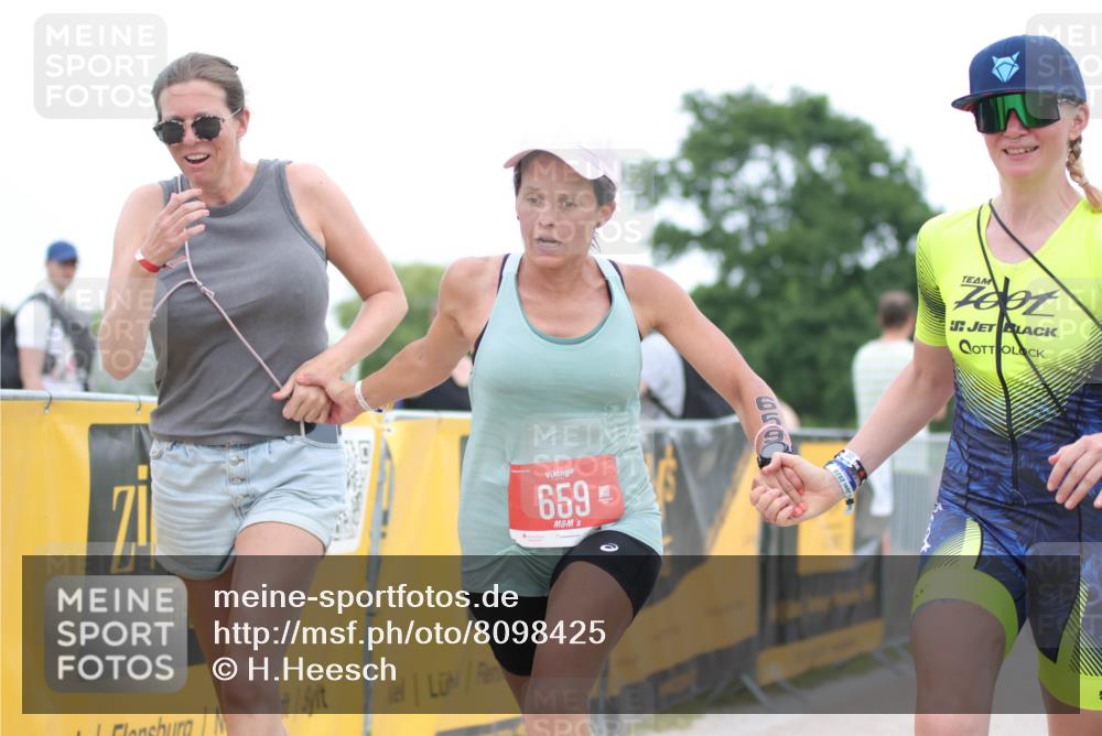 22.06.2025 - Viking Triathlon H.Heesch http://msf.ph/oto/8098425 22.06.2025 15:36:54 Laufen 480, 659 meine-sportfotos.de