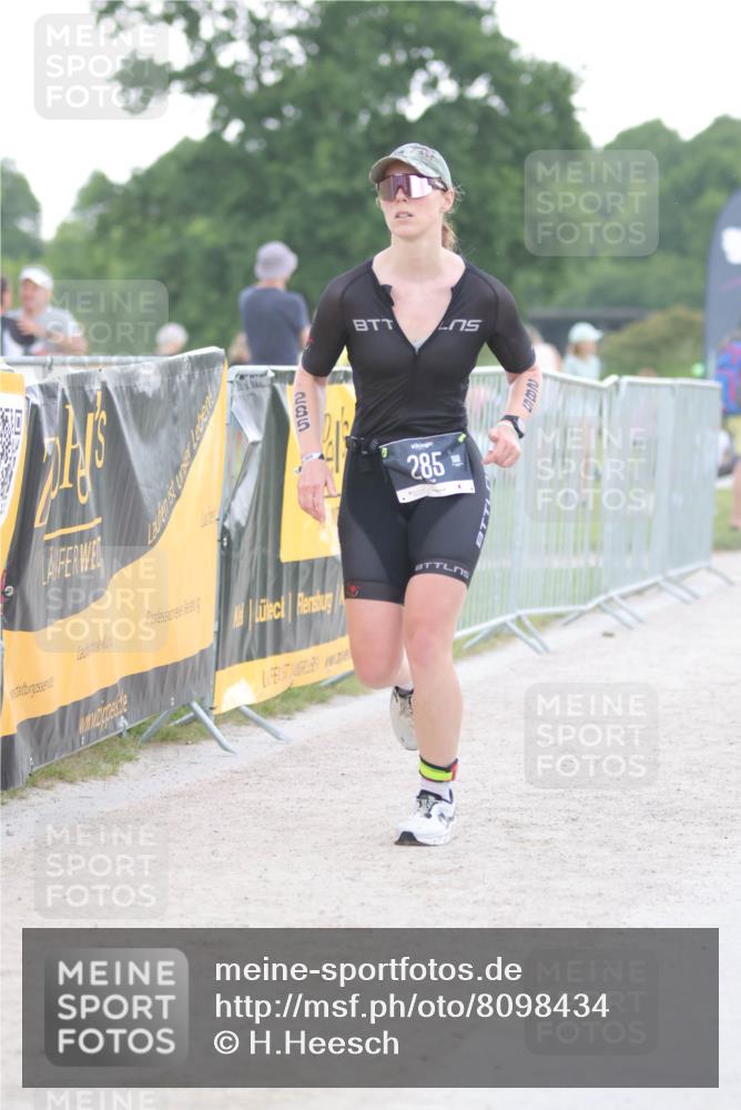 22.06.2025 - Viking Triathlon H.Heesch http://msf.ph/oto/8098434 22.06.2025 16:27:51 Laufen 31, 285 meine-sportfotos.de