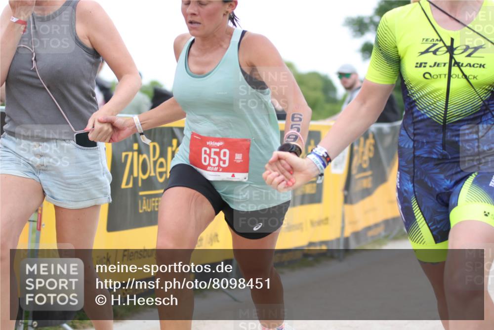 22.06.2025 - Viking Triathlon H.Heesch http://msf.ph/oto/8098451 22.06.2025 15:36:54 Laufen 480, 659 meine-sportfotos.de