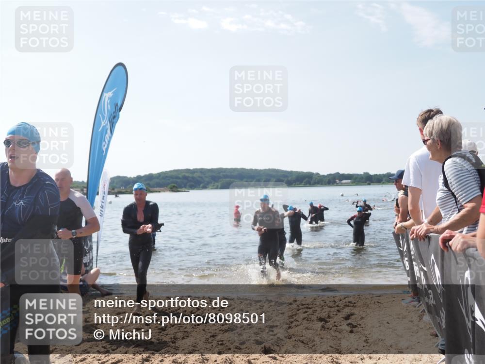 22.06.2025 - Viking Triathlon MichiJ http://msf.ph/oto/8098501 22.06.2025 10:43:21 Schwimmen 31, 109, 110, 115, 167, 257, 328, 483, 501, 620 meine-sportfotos.de
