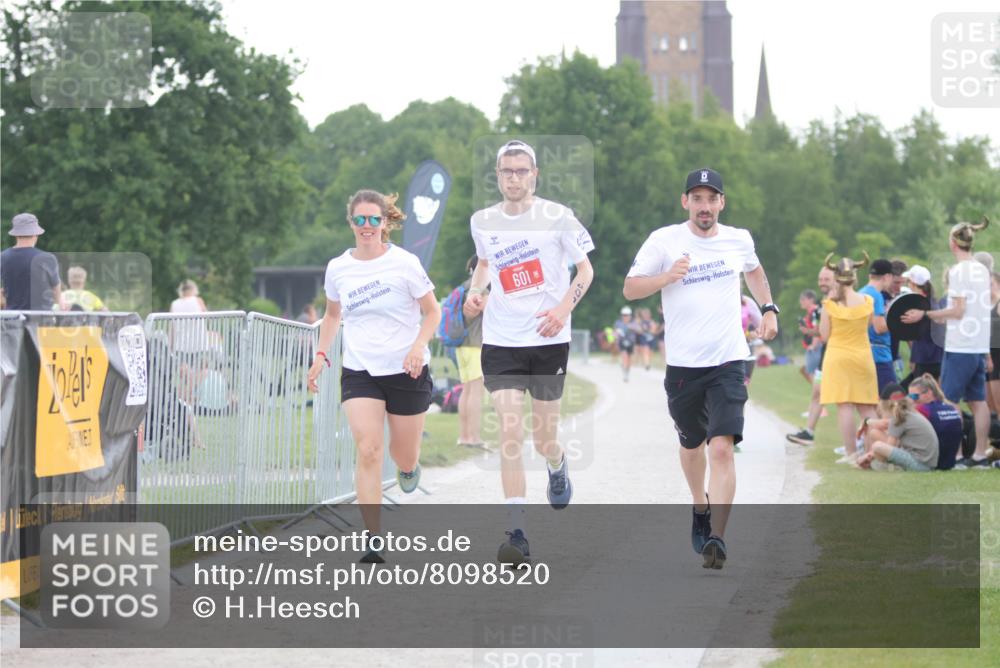 22.06.2025 - Viking Triathlon H.Heesch http://msf.ph/oto/8098520 22.06.2025 16:27:58 Laufen 601 meine-sportfotos.de