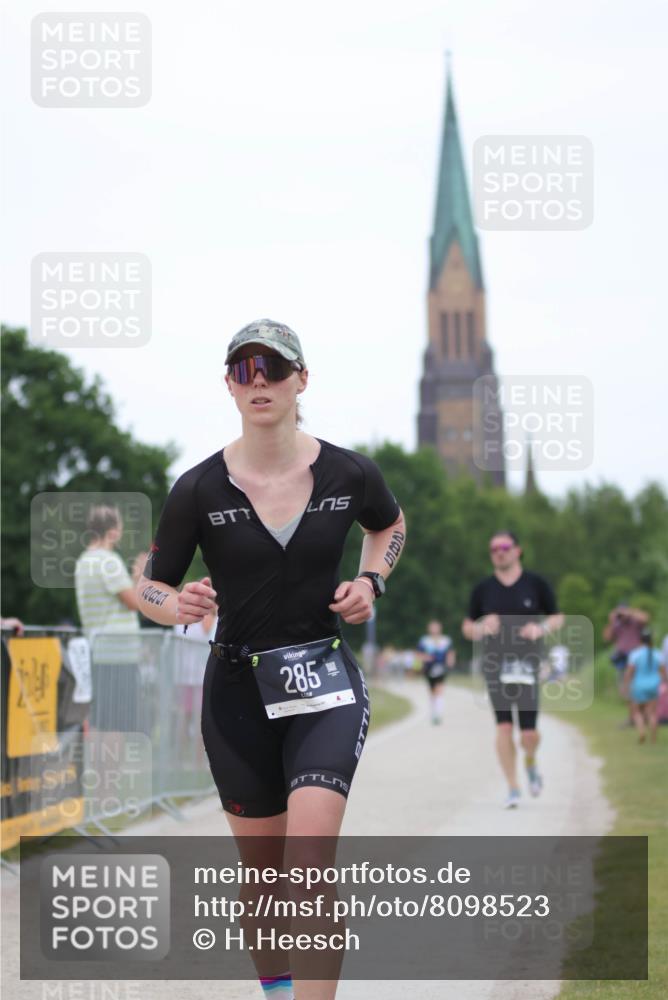 22.06.2025 - Viking Triathlon H.Heesch http://msf.ph/oto/8098523 22.06.2025 15:37:07 Laufen 51, 285 meine-sportfotos.de
