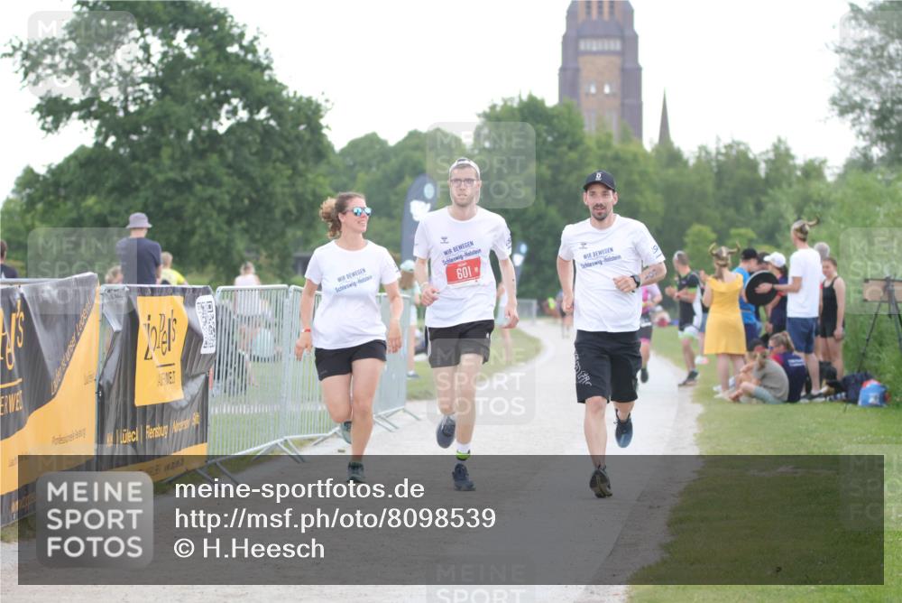 22.06.2025 - Viking Triathlon H.Heesch http://msf.ph/oto/8098539 22.06.2025 16:27:58 Laufen 601 meine-sportfotos.de