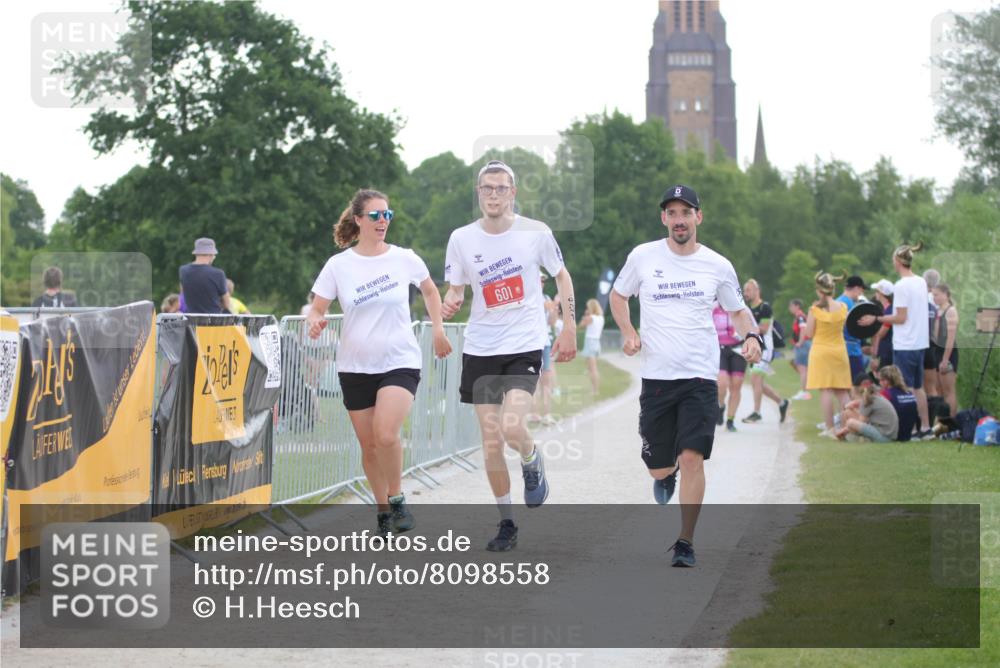22.06.2025 - Viking Triathlon H.Heesch http://msf.ph/oto/8098558 22.06.2025 16:27:58 Laufen 601 meine-sportfotos.de