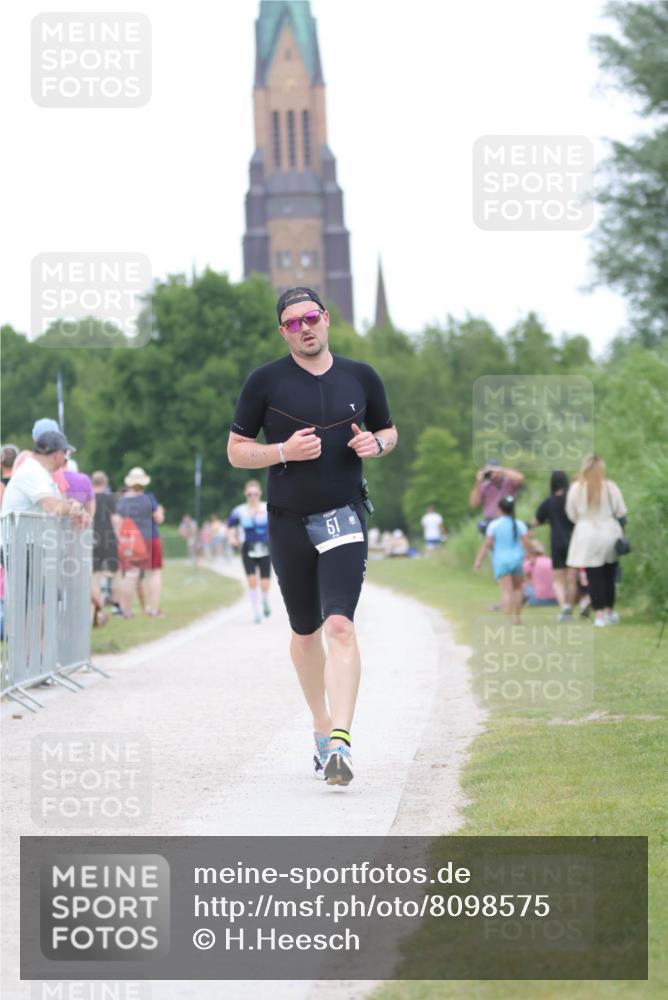 22.06.2025 - Viking Triathlon H.Heesch http://msf.ph/oto/8098575 22.06.2025 15:37:10 Laufen 51, 285 meine-sportfotos.de