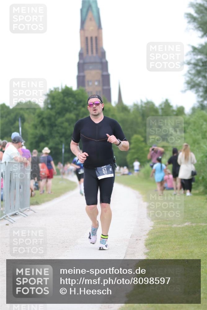 22.06.2025 - Viking Triathlon H.Heesch http://msf.ph/oto/8098597 22.06.2025 15:37:10 Laufen 51, 285 meine-sportfotos.de