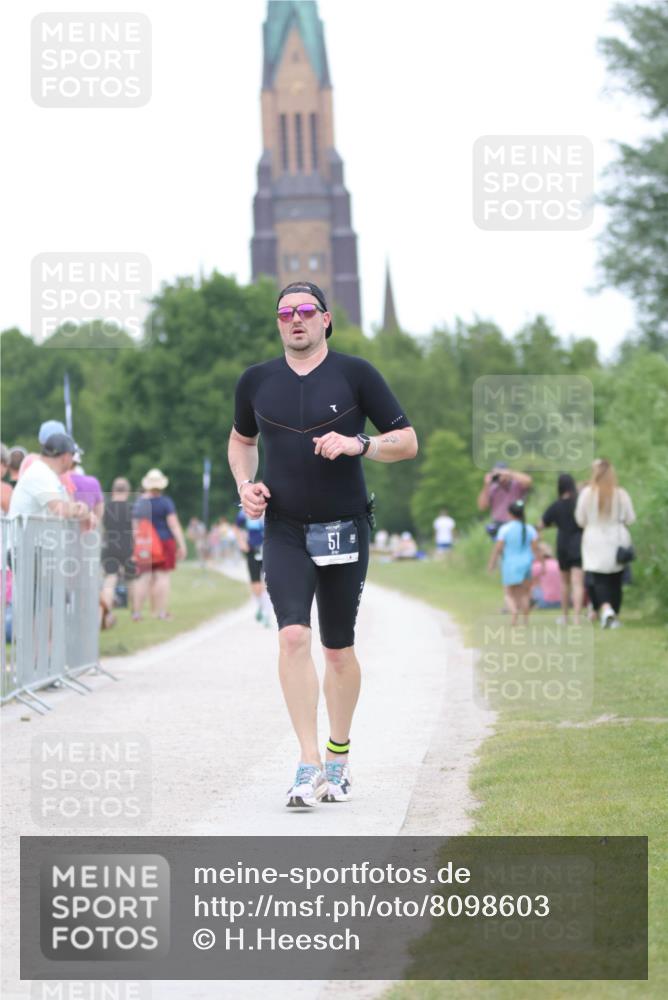 22.06.2025 - Viking Triathlon H.Heesch http://msf.ph/oto/8098603 22.06.2025 15:37:10 Laufen 51, 285 meine-sportfotos.de