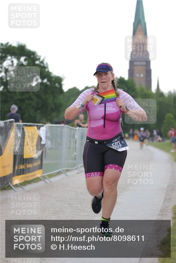 22.06.2025 - Viking Triathlon H.Heesch http://msf.ph/oto/8098611 22.06.2025 16:28:08 Laufen 503 meine-sportfotos.de