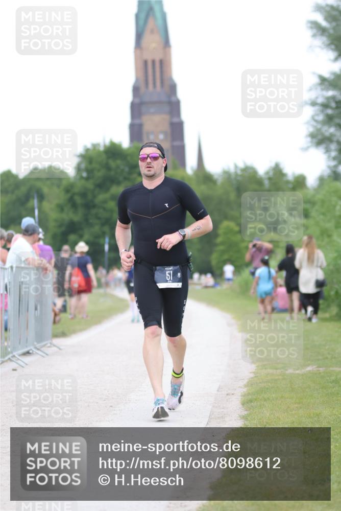 22.06.2025 - Viking Triathlon H.Heesch http://msf.ph/oto/8098612 22.06.2025 15:37:10 Laufen 51, 285 meine-sportfotos.de