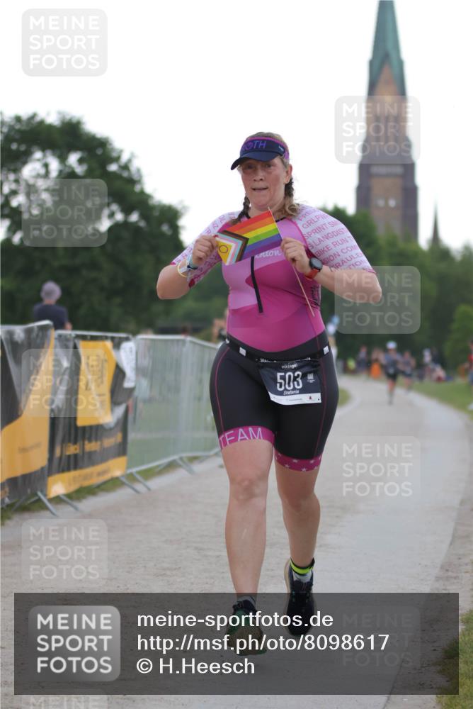 22.06.2025 - Viking Triathlon H.Heesch http://msf.ph/oto/8098617 22.06.2025 16:28:08 Laufen 503 meine-sportfotos.de