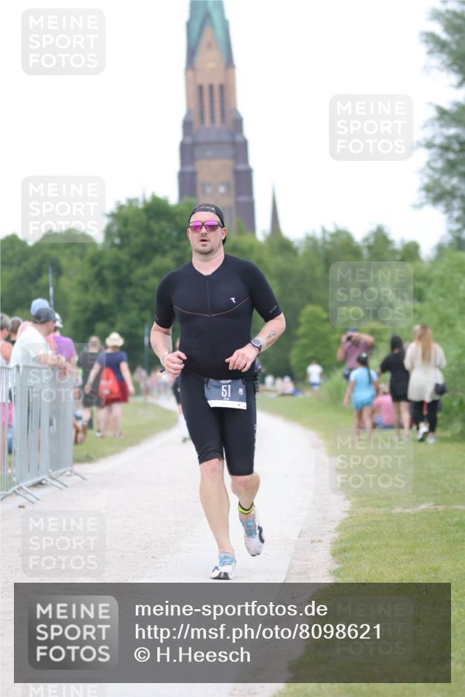 22.06.2025 - Viking Triathlon H.Heesch http://msf.ph/oto/8098621 22.06.2025 15:37:10 Laufen 51, 285 meine-sportfotos.de