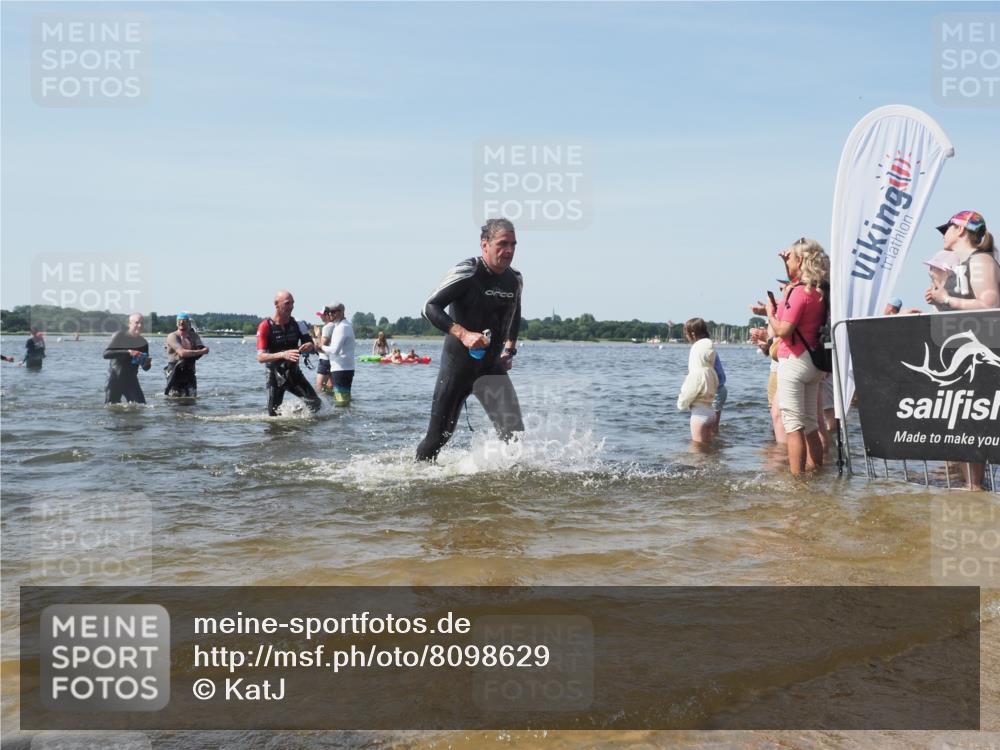 22.06.2025 - Viking Triathlon KatJ http://msf.ph/oto/8098629 22.06.2025 10:32:06 Schwimmen 63, 193, 207, 214, 226, 271, 449, 464, 488 meine-sportfotos.de