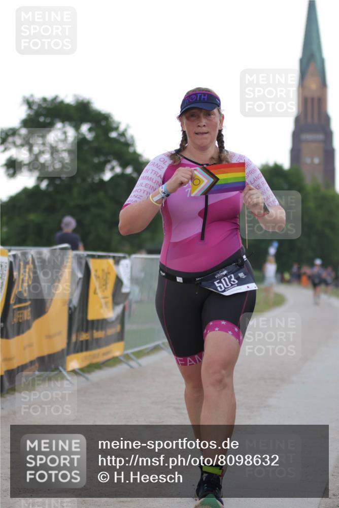 22.06.2025 - Viking Triathlon H.Heesch http://msf.ph/oto/8098632 22.06.2025 16:28:09 Laufen 503 meine-sportfotos.de