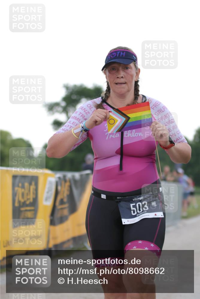 22.06.2025 - Viking Triathlon H.Heesch http://msf.ph/oto/8098662 22.06.2025 16:28:09 Laufen 503 meine-sportfotos.de